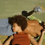 Come vestirsi anni '70, i migliori consigli