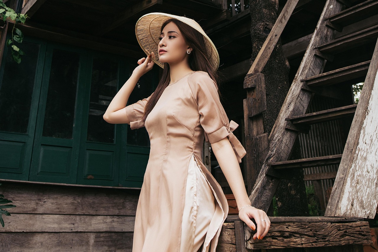 Eleganza e Praticità nei Vestiti da Donna